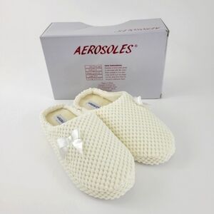 AEROSOLES IVORY WOMEN'S SLIPPERS Size 6 1/2"-71/2"